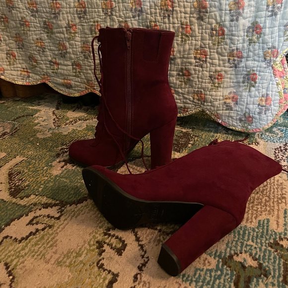 Carlos Suede Boots - Picture 1 of 2